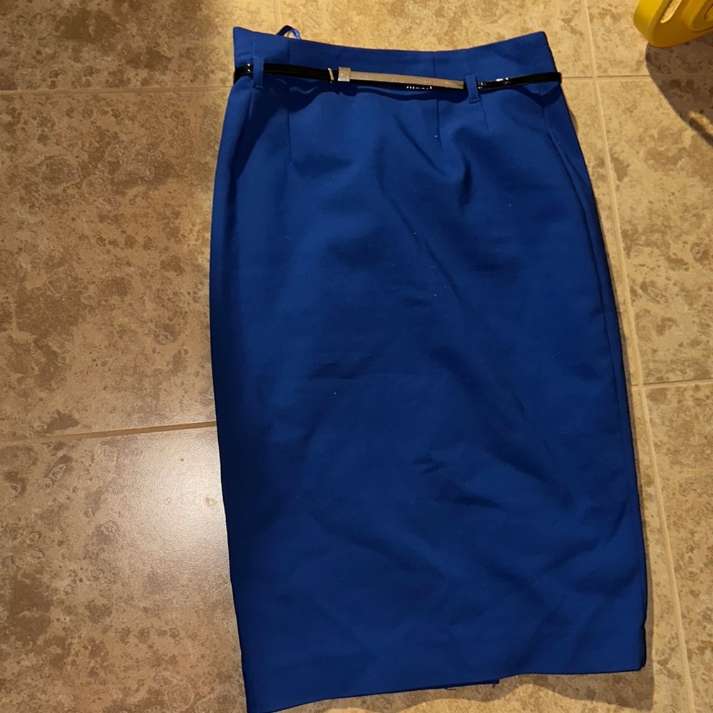 Amanda + Chelsea Belted Pencil Skirt